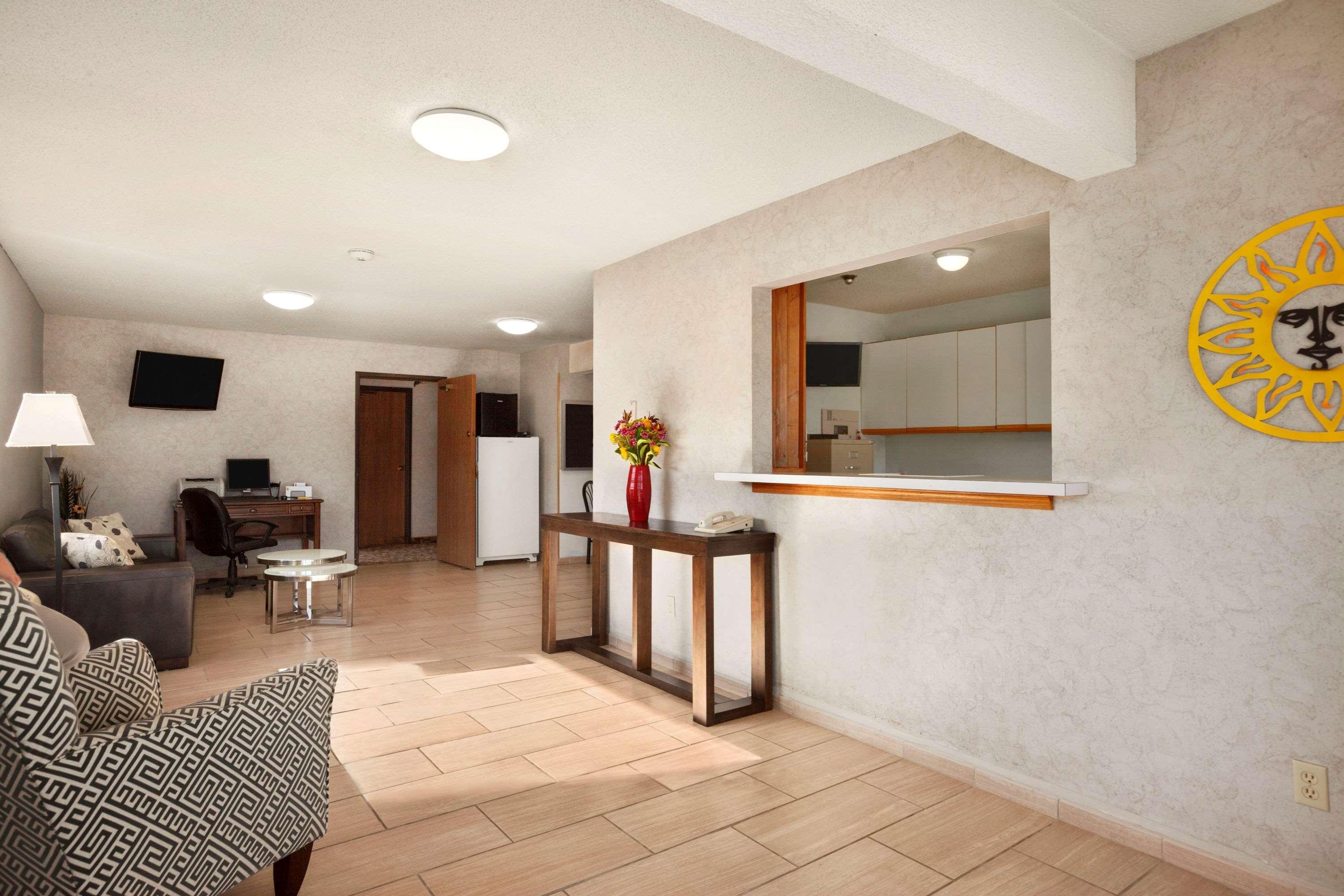 Super 8 By Wyndham