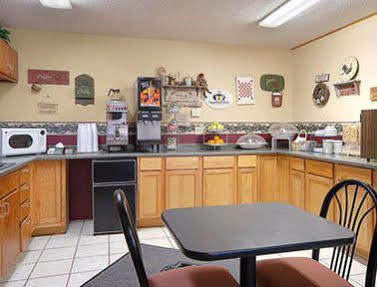 Super 8 By Wyndham 2*